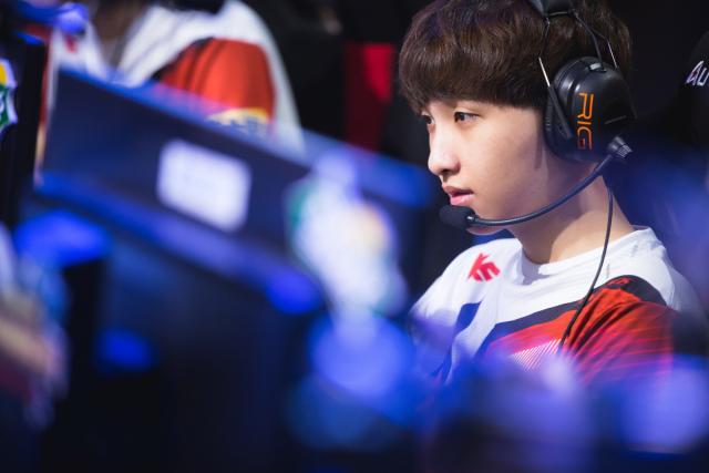 比赛中脱颖 比赛中脱颖