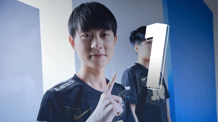 扮演关键角 扮演关键角