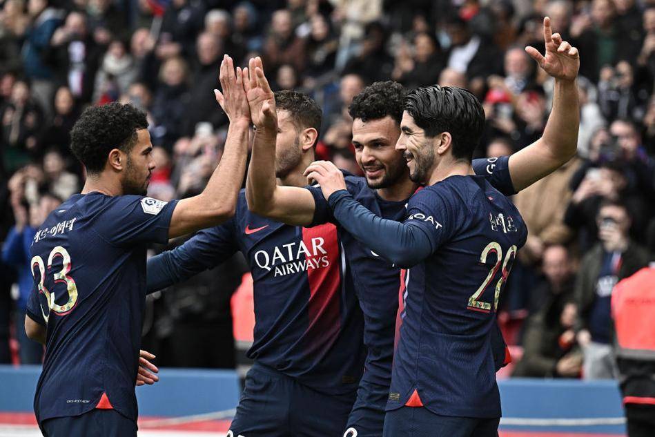 谢里夫曾在 谢里夫曾在